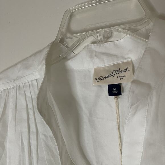 NEW! Universal thread white vneck short sleeve casual cotton blouse top medium - Picture 2 of 5